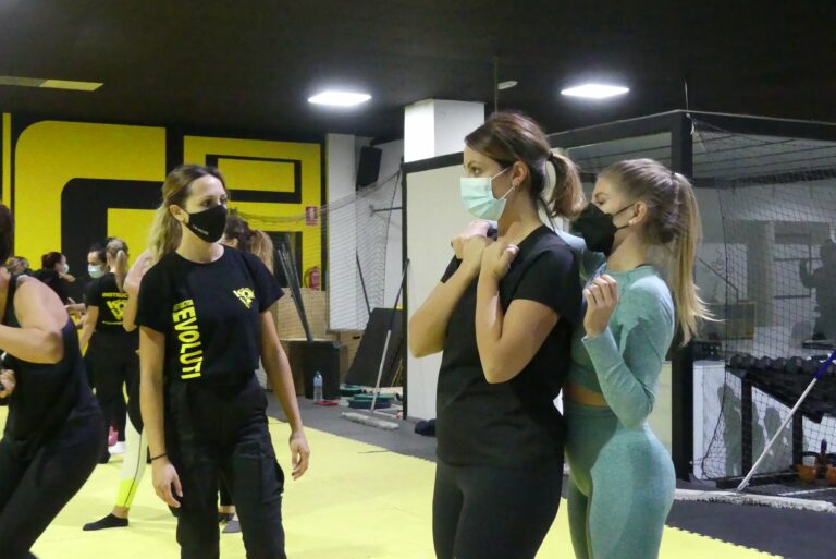 KRAV MAGA EVOLUTION MUJERES